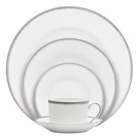 Show products in the Silver Aster pattern