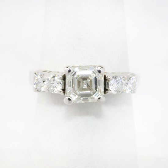 Picture of 14k White Gold 1.05CT Ascher Cut Diamond Engagement Ring 