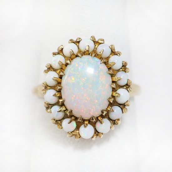 Picture of Vintage 10k Yellow Gold & Opal Cabochon Ring  