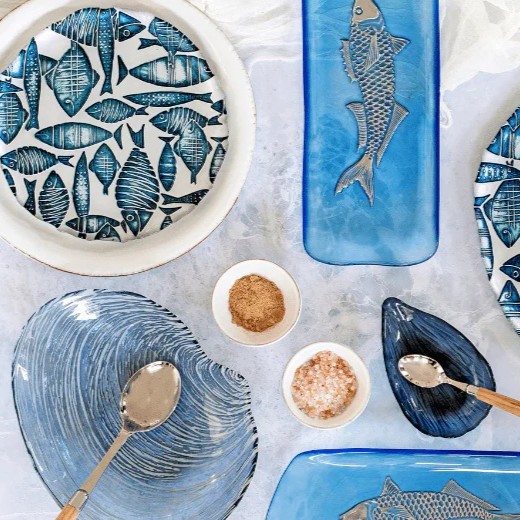 Show products in the Isola Glass pattern