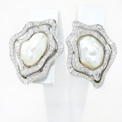 Picture of 18k White Gold & Platinum Cultured Baroque Pearl with Diamond Earrings