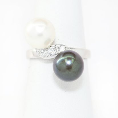 Picture of Platinum Black & White Pearl with Diamond Ring