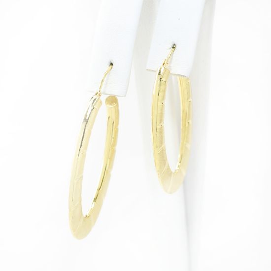 Picture of 18k Yellow Gold Oval Hoop Earrings