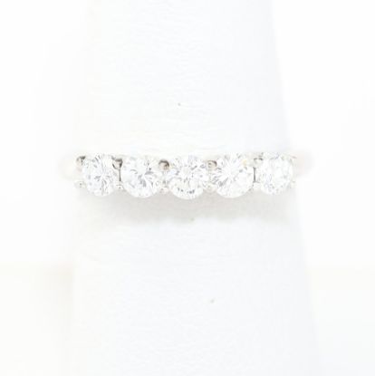 Picture of 18k White Gold Diamond Ring Band