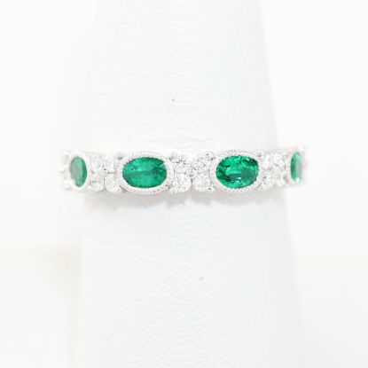 Picture of 18k White Gold Oval Emerald & Diamond Ring