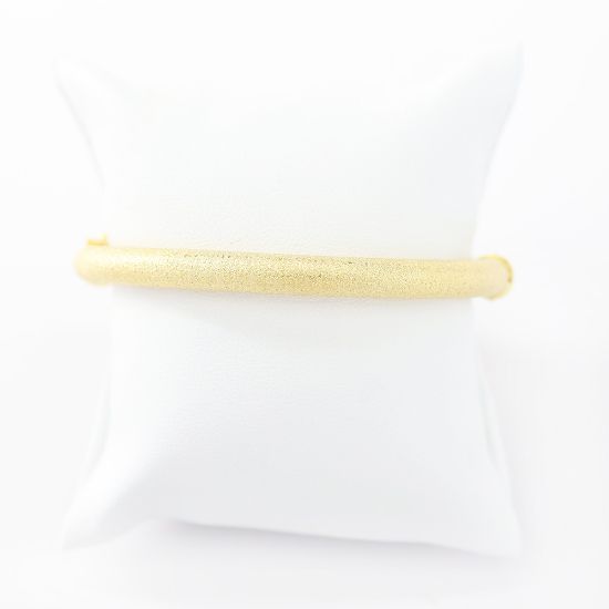 Picture of 18k Yellow Gold Hinged Bangle