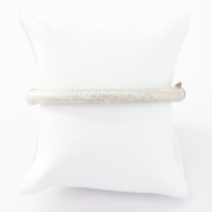 Picture of 18k White Gold Hinged Bangle