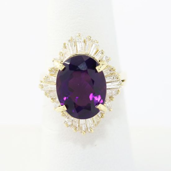 Picture of 14k Yellow Gold Oval Amethyst & Diamond Halo Ring
