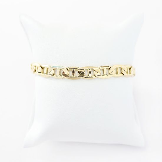 Picture of 14k Yellow Gold Mariner Link Chain Bracelet