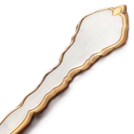 Show products in the Golden Royal Chippendale pattern