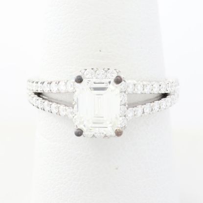 Picture of 18k White Gold Emerald Cut Diamond Ring
