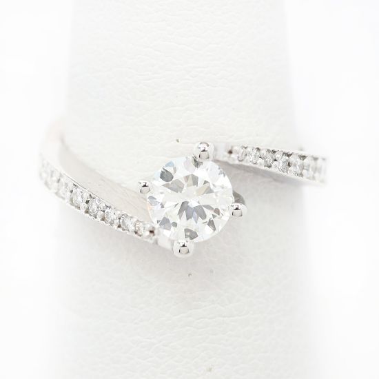 Picture of 14k White Gold Diamond Bypass Ring