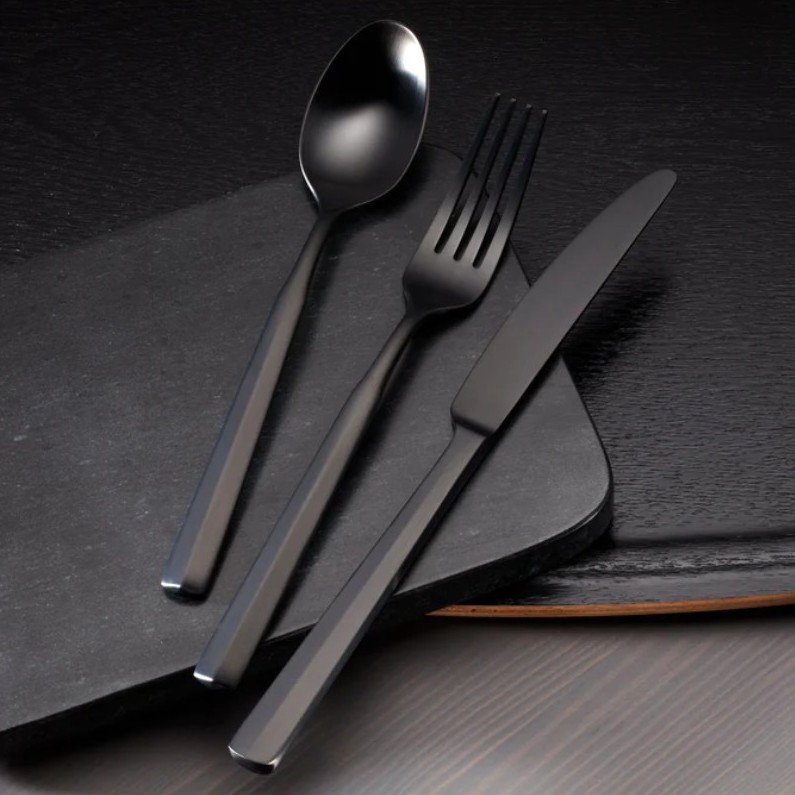 Show products in the Ryder, Black pattern