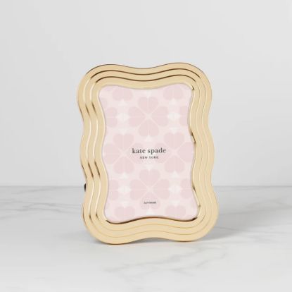 Picture of New 5x7" Gold Wavy Frame