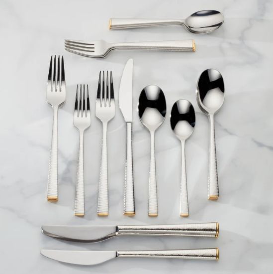Picture of New 20-Piece Flatware Set