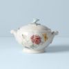 Picture of New Covered Casserole Dish