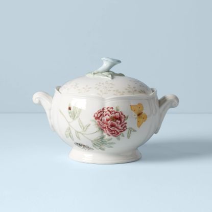 Picture of New Covered Casserole Dish