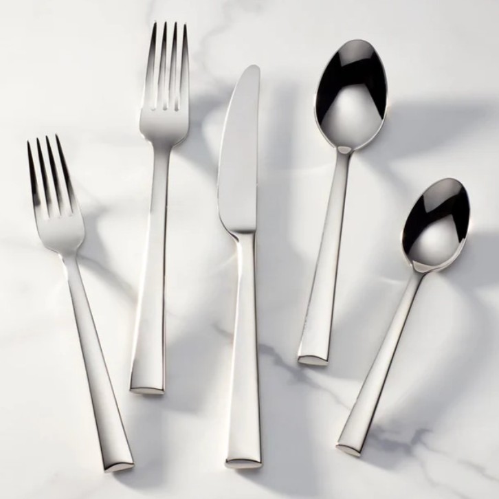 Show products in the Continental Dining pattern