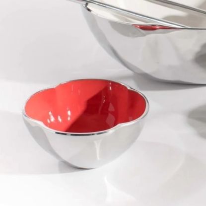 Picture of Fiore Medium Bowl in Coral