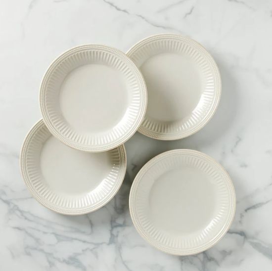 Picture of New Set of 4 Dinner Plates