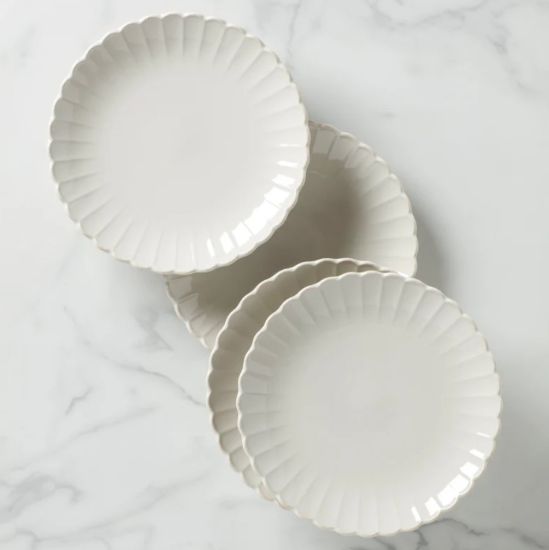 Picture of New Set of 4 Dinner Plates