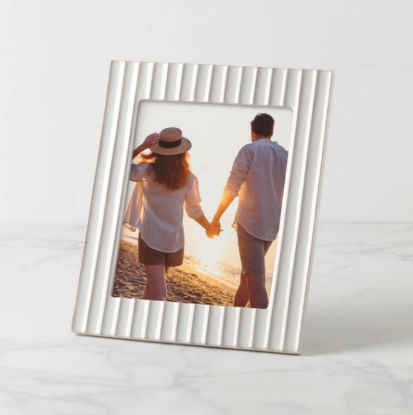 Picture of New 8x10" Photo Frame