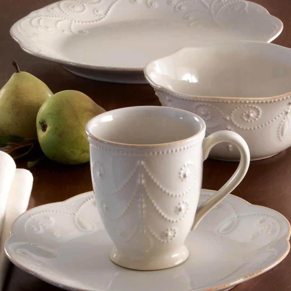Show products in the French Perle, White pattern