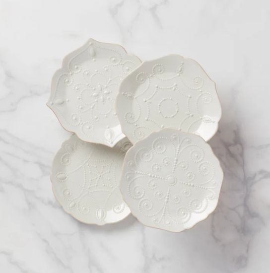 Picture of New Set of 4 Dessert Plates, Assorted