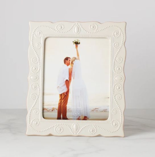 Picture of New 8x10" Photo Frame