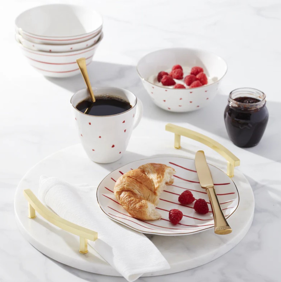 Show products in the Garnet Bay pattern