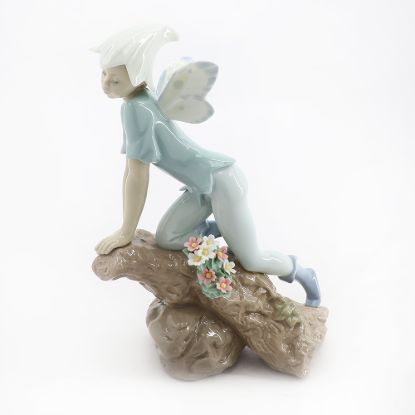 Picture of "Prince of the Elves" Lladro Figurine