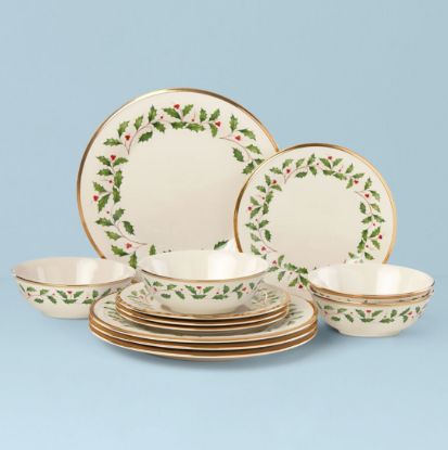 Picture of New 12-Piece Dinnerware Set