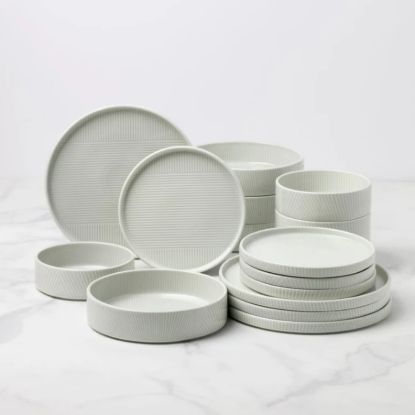Picture of New 16-Piece Dinnerware Set