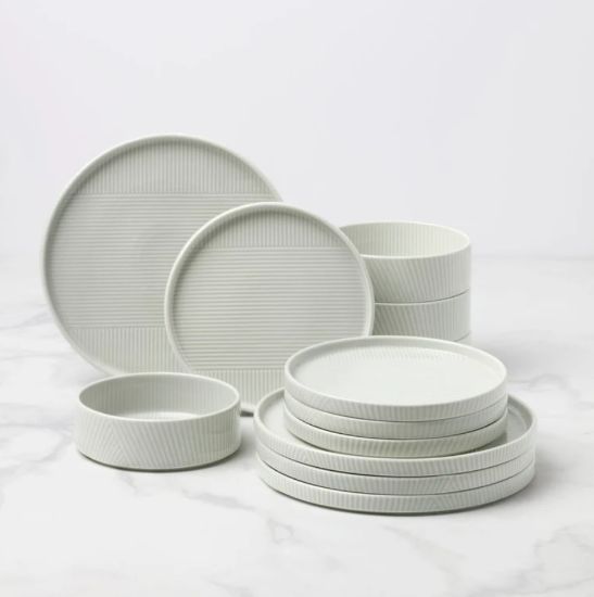 Picture of New 12-Piece Dinnerware Set