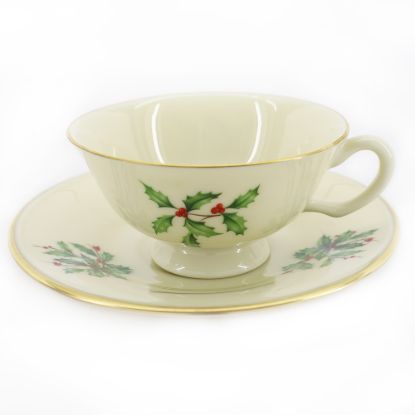 Picture of Footed Tea Cup & Saucer, Presidential Collection