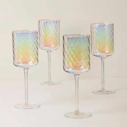 Picture of New Red Wine Glasses, Set of 4