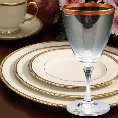 Picture for pattern Tuxedo Gold