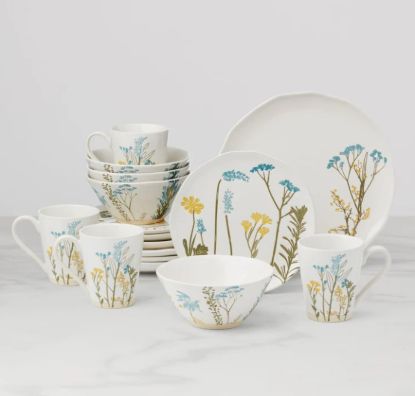 Picture of New 16-Piece Dinnerware Set