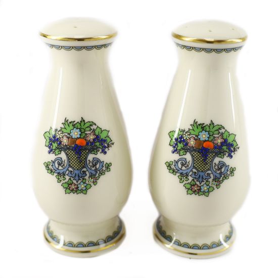 Picture of Salt & Pepper Shaker Set