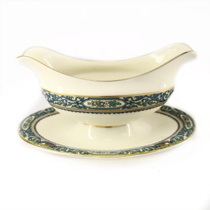 Picture of Double Sided Sauce Boat with Attached Underplate