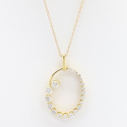 Picture of 18k Yellow Gold Diamond Pendant